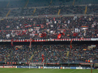 Das Giuseppe-Meazza-Stadion (ehemals Stadio San Siro) in Mailand